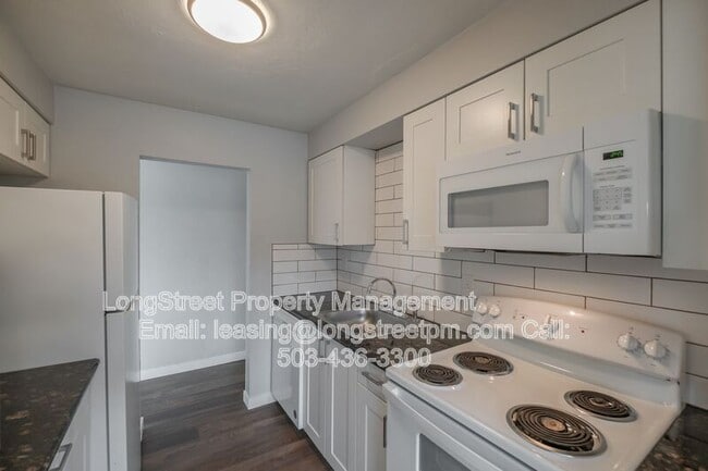 Photo - 208 SE 5th Ave Unit 103