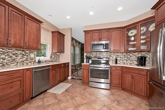 Photo - 1 Wyldwood Dr