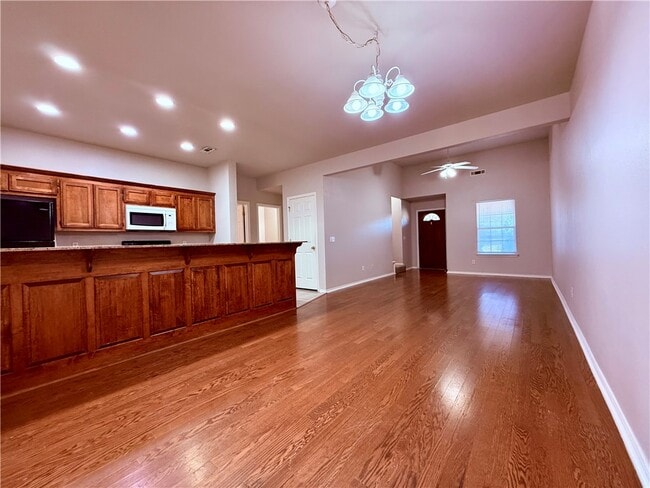 Photo - 3104 SW Deerfield Blvd