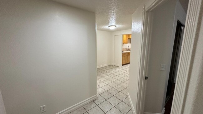 Photo - 15616 SE Division St