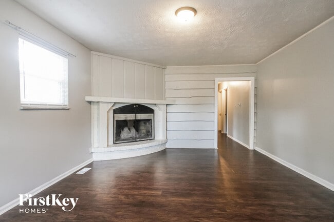 Photo - 734 S Whitcomb Ave