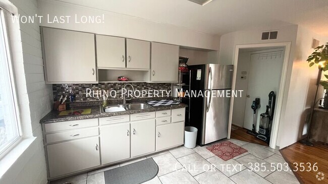 Building Photo - 3 Bedroom/1.5 Bathroom Salt Lake City Rental