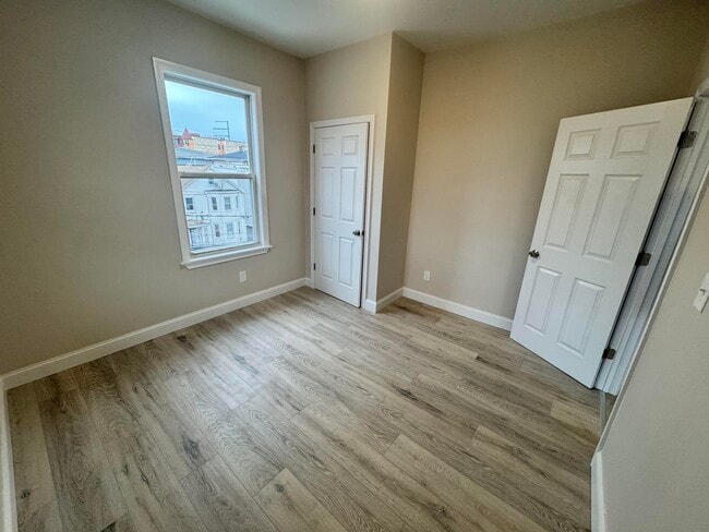 Photo - 241 Walnut St Unit 2