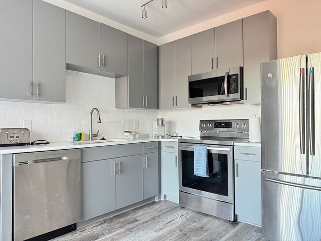 Photo - 542 Boulevard NE Unit ID1299422P