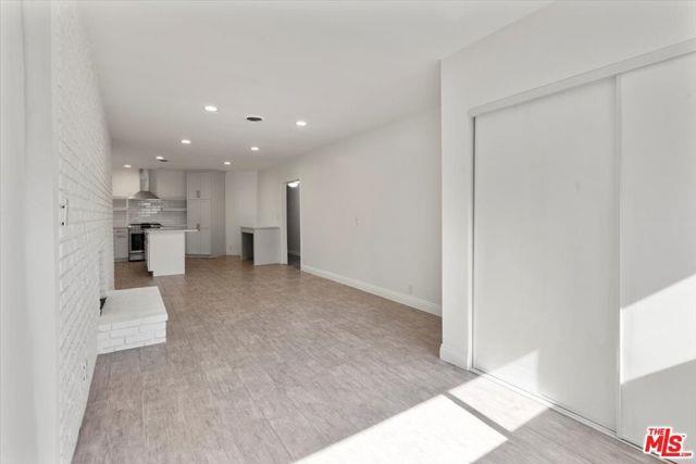 Photo - 262 MacDonald St