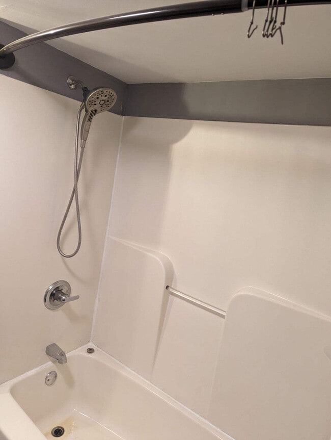 Photo - 102 Garfield St