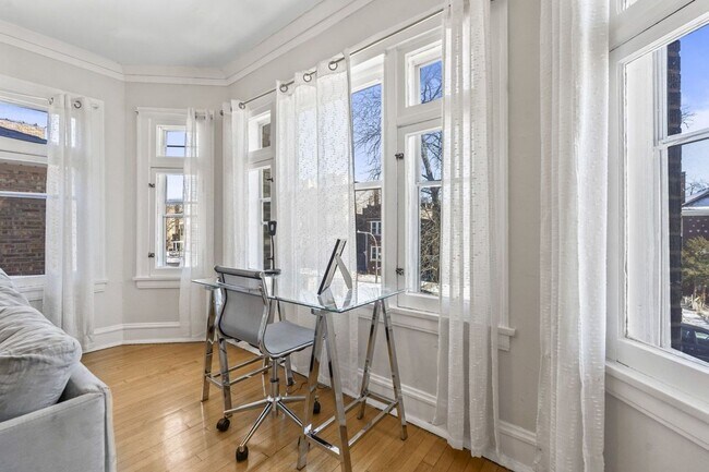 Photo - 6444 N Washtenaw Ave Unit 6444 N. Washtenaw Ave., #2