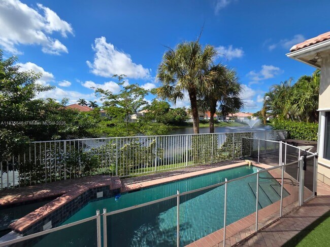 Photo - 7030 Islegrove Pl