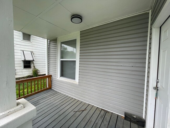 Photo - 625 W Lynn St Unit 625 A W Lynn