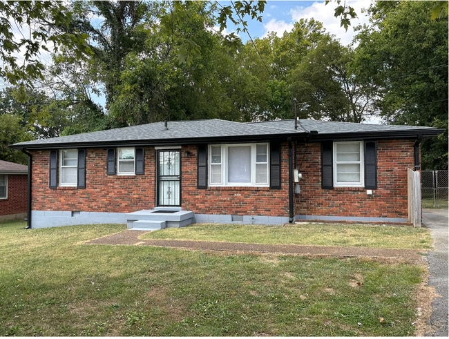 Building Photo - 1102 Bell Grimes Ln