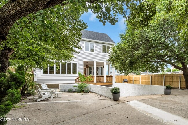 Photo - 306 7th Ave