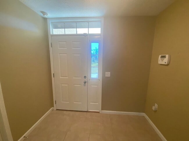 Photo - Spacious 3Bed/2Ba Brick Home in a Quiet Ne...