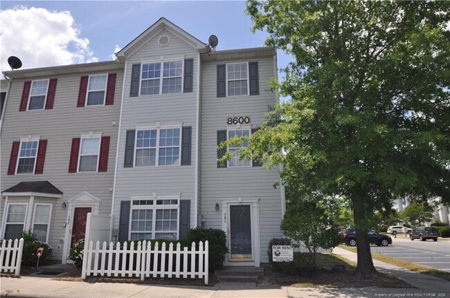 Building Photo - 8600 Neuse Landing Ln Rental