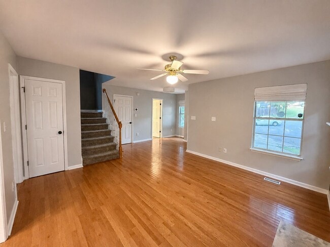 Photo - 5716 Bashford Crest Ln