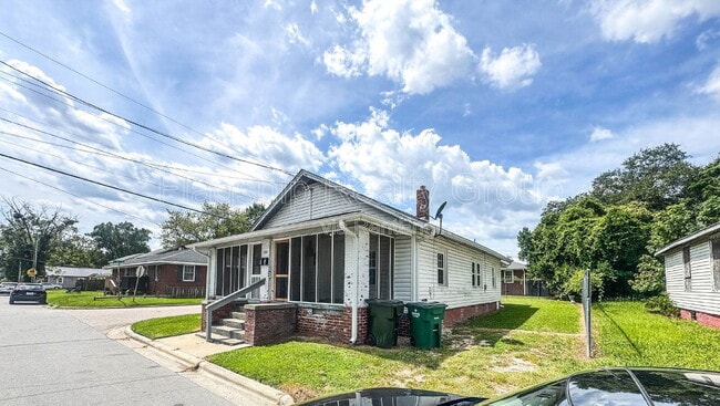 Building Photo - 516 Roosevelt Ave Rental