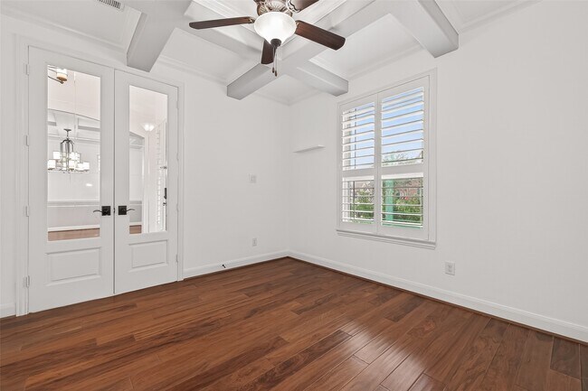 Photo - 2727 Carriage Hollow Ln