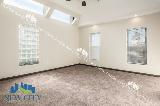 Photo - 3 Bedroom, 3 Bathroom Remodeled Franklinto...
