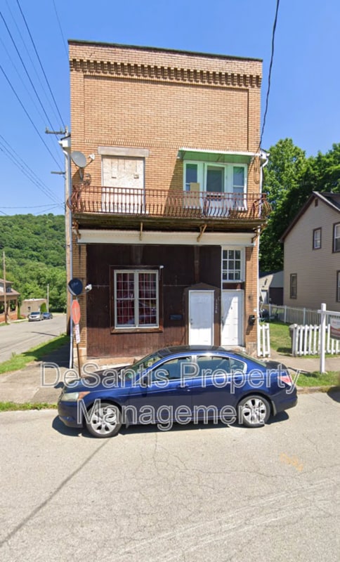 Building Photo - 1526 2nd Ave Unit 3 Rental