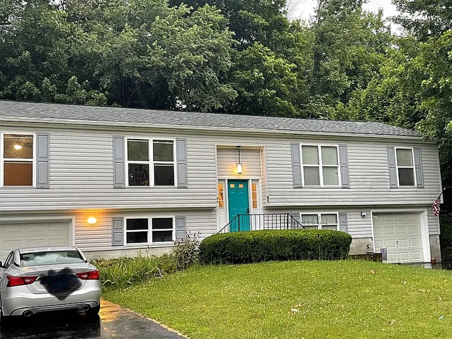 Photo - 97 Downey Dr