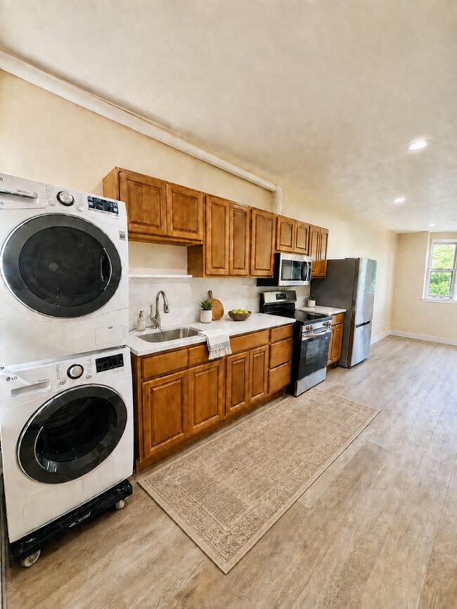 Photo - 2213 N 33rd St Unit 2