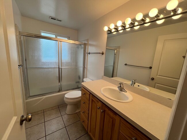 Bathroom - 378 S 150 W Unit 378