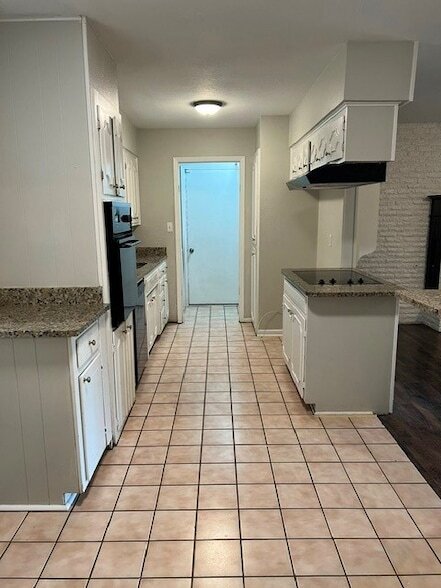 Photo - 2501 White Oak Ln