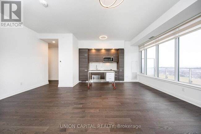 Photo - 75 Canterbury Pl Unit PH206