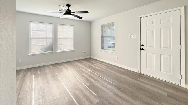 Photo - 20917 Patriot Park Ln