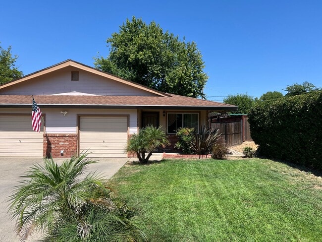 Building Photo - Recently Remodeled Home in Loomis