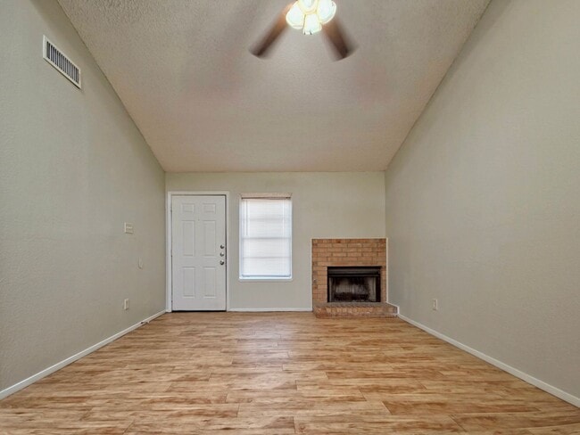 Photo - 123 N Troy Ave Unit A