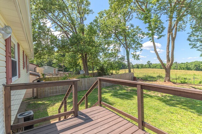 1047 Alpine Ct