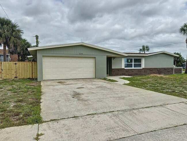 Building Photo - 1545 Polaris St