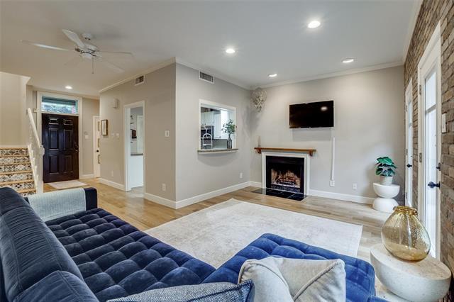 Photo - 4217 Bowser Ave Unidad 103