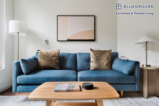 Photo - 624 Yale Ave N Unit FL4-ID970