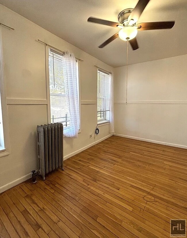 Photo - 3BR 1BA Top Floor Brick Townhouse w/ Commu... Unit 2