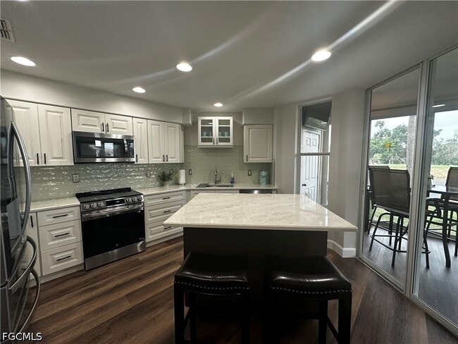 Building Photo - 16420 Millstone Cir Unit 106