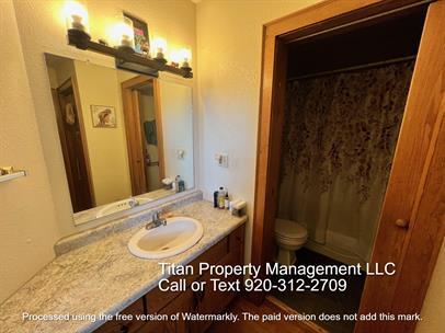 Photo - 207 E Irving Ave