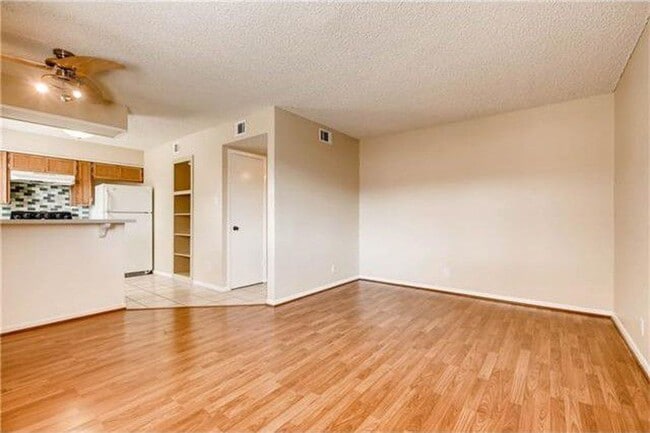 Building Photo - Central Austin Private Lifestyle! Rental