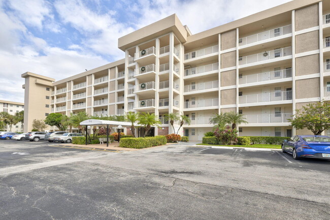 Photo - 2851 S Palm Aire Dr Condo Unit 407