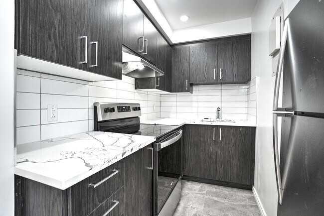 Photo - 6161 Boulevard LaSalle