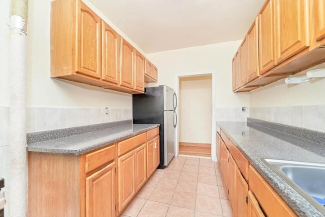 Building Photo - 501 W 135th St