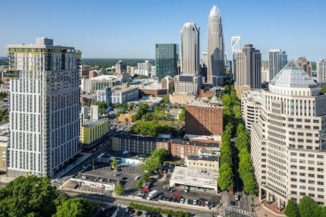 508 N Tryon St Unidad 201