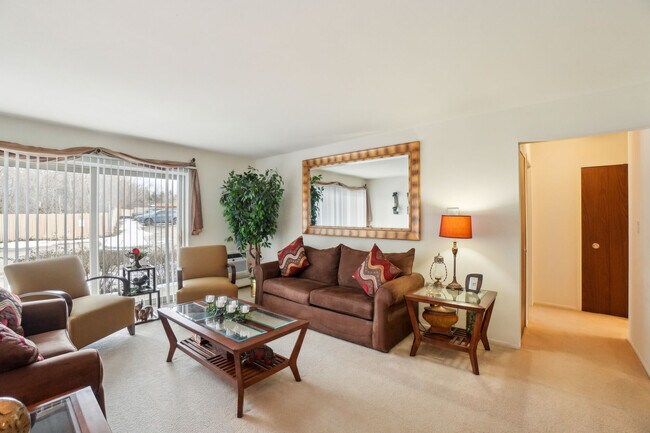 Sunset Plaza Apartments