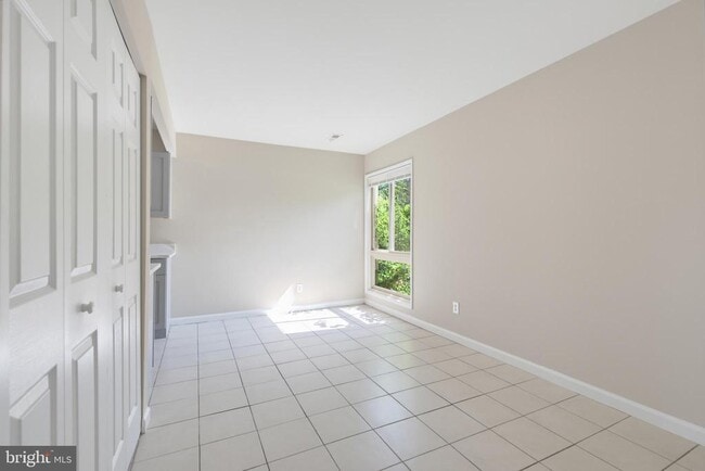 Photo - 744 Cordell Way