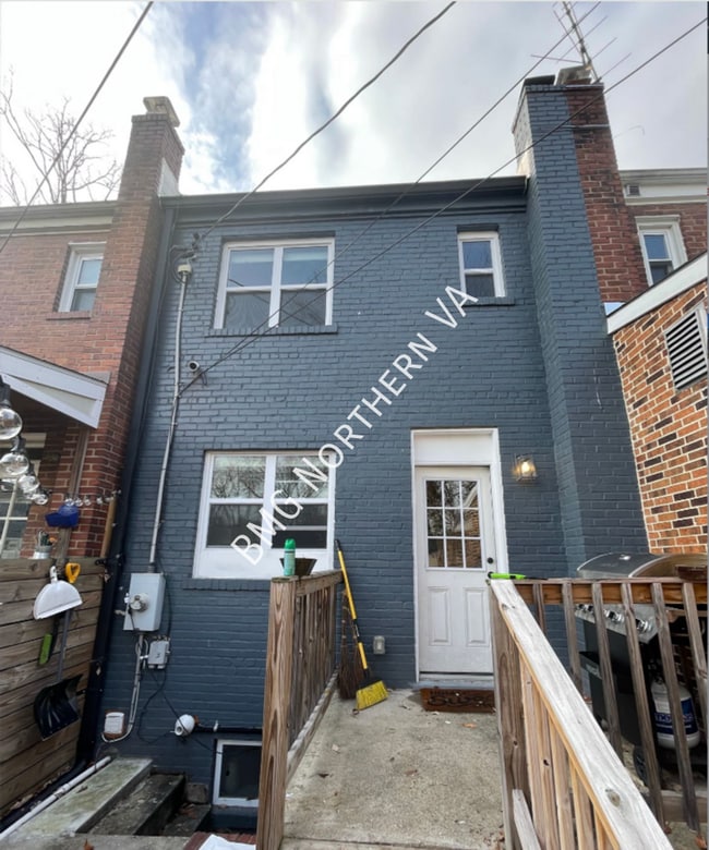 Photo - 3017 Manning St