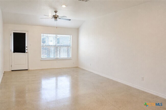 Building Photo - 1222 Lehmann Dr