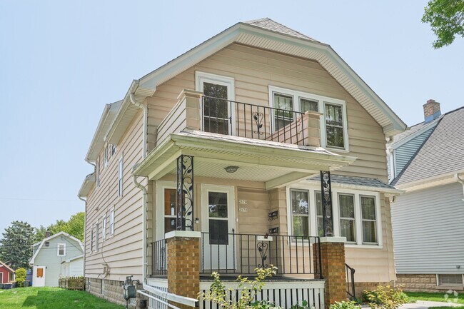 Building Photo - 2170 S 64th St Rental