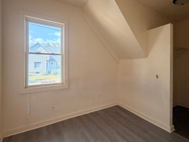 210 Doty St Unit 210