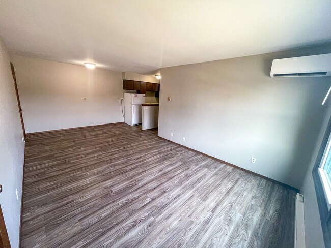2bed/2ba-Living Room