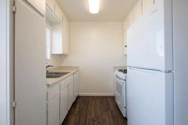 Photo - Four Winds Apartments